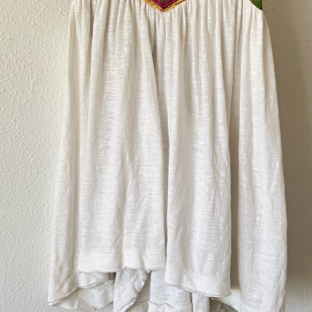 Free People White Flowy Pink and Green Bohemian Embroidered Tank Size Medium - Picture 8 of 13